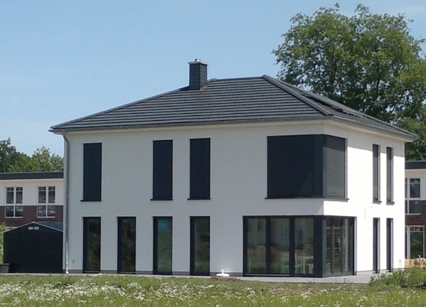 moderne Stadtvilla mit Eckfensterelementen moderne Stadtvilla mit Eckfensterelementen