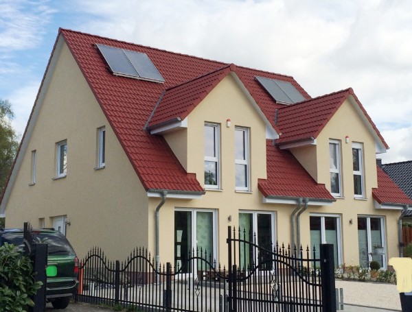 Doppelhaus mit Satteldachgauben Doppelhaus mit Satteldachgauben